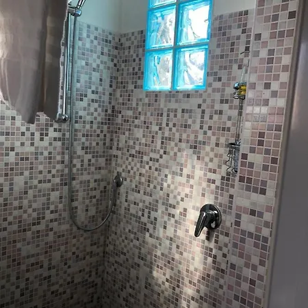 Casa Ortensia Blu לינה וארוחת בוקר