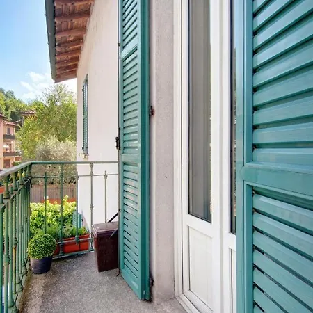 Casa Ortensia Blu Maslianico