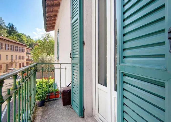 Casa Ortensia Blu Maslianico